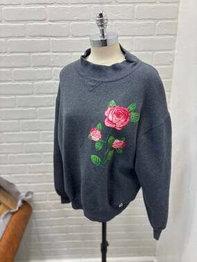 Vintage 90s Russell Athletic Sweatshirt Gray Rose Embroidered Mock Neck USA L